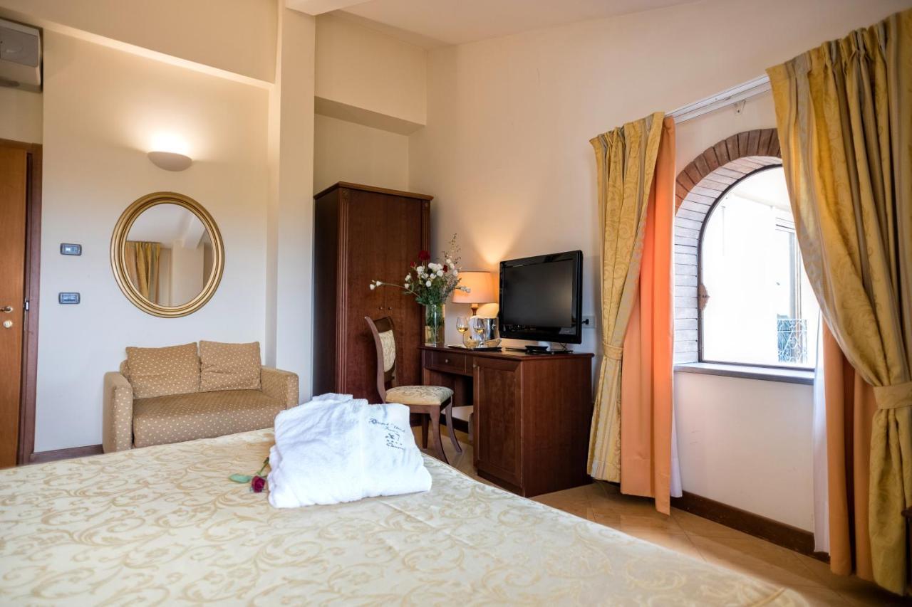 Grand Hotel Italia Orvieto Buitenkant foto